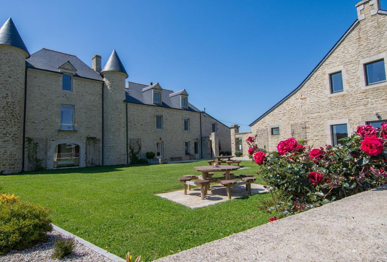 Bed and Breakfast Domaine De Kerbillec Theix Экстерьер фото