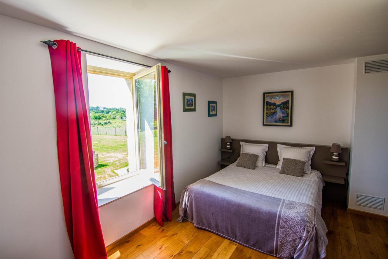 Bed and Breakfast Domaine De Kerbillec Theix Экстерьер фото